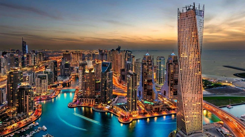 Dubai sau con mưa 